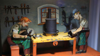 Mit Dampf betrieben: Handwerksmodell.