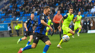 Waldhofs Pascal Sohm (Nr.10) am Ball  beim Spiel in der 3. Liga, SV Waldhof Mannheim - TSV 1860 Muenchen.

Foto © PIX-Sportfotos *** Foto ist honorarpflichtig! *** Auf Anfrage in hoeherer Qualitaet/Aufloesung. Belegexemplar erbeten. Veroeffentlichung ausschliesslich fuer journalistisch-publizistische Zwecke. For editorial use only. DFL regulations prohibit any use of photographs as image sequences and/or quasi-video.