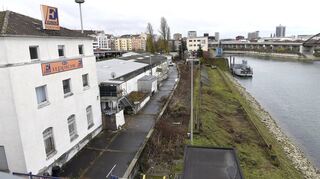 Keine Augenweide: der südliche Teil des Verbindungskanals, von der Kurt-Schumacher-Brücke aus fotografiert.