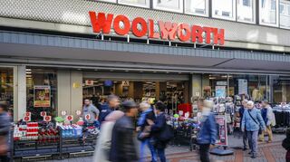 Das Handelsunternehmen Woolworth (hier in Gelsenkirchen) will weiter über den stationären Handel wachsen. Aus den heute 555 Filialen sollen bundesweit mittelfristig 1000 werden.