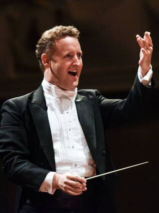 Michael Francis, Chefdirigent der Staatsphilharmonie.