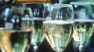 Champagner können geschmackliche Explosionen im Mund auslösen.