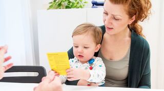 Kombinationsimpfstoffe können die Anzahl der Injektionen deutlich reduzieren und damit die Umsetzung von Impfempfehlungen erleichtern.