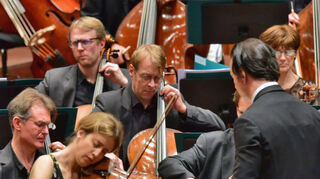 Konzert am 27.01.2023 im Rosengarten
Teodor Currentzis dirigiert  das SWR Symphonieorchester. Solistin ist Vilde Frang (Violine)
© Manfred Rinderspacher