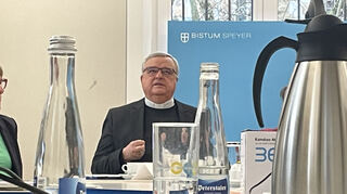Will am Reformprozess der Kirche festhalten und sieht ihn als alternativlos: Der 62-jährige Speyerer Bischof Karl-Heinz Wiesemann.