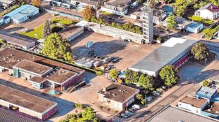 Bislang noch der einzige feste Standort der Einsatzkräfte: Die Feuerwache in der Industriestraße im Süden Speyers soll aber in Kürze durch die Wache Nord in der Schifferstadter Straße ergänzt werden. Davon verspricht sich die Stadt eine deutliche Verbesserung der Schnelligkeit.