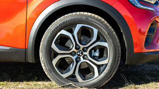 mid Malaga - 215/55 R18 Bereifung und Leichtmetallfelgen zieren den neuen ASX.