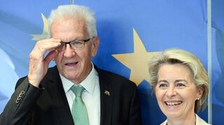 Ministerpräsident Winfried Kretschmann (Grüne) reist regelmäßig nach Brüssel. Im Juli 2022 traf er auf Kommissionspräsidentin Ursula von der Leyen.