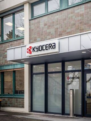 Blick auf ein Firmengebäude von Kyocera in Mannheim.
