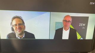 ZEW-Präsident Achim Wambach (r.) befragte den aus Berlin zugeschalteten Bundesnetzagentur-Chef Klaus Müller.