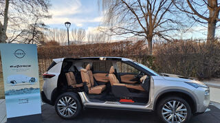 mid Andorra - Das speziell für die elektrifizierten Nissan Modelle Ariya und X-Trail entwickelte e-4ORCE Allradsystem, das Elektromotoren an jeder Achse nutzt und diese präzise steuert, garantiert ein sicheres Fahrverhalten.