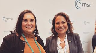 Haben sich in München miteinander ausgetauscht: Isabel Cademartori (l.) und die texanische US-Kongressabgeordnete Veronica Escobar.