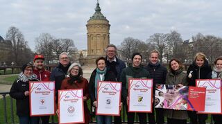 Von der MVV unterstützt (v.l.): Elke Schwenzer, Sven Stumpf (SV Rohrhof), Georg und Natascha Neumann (TV Waldhof), Regina Kasper, Andreas Hänssler (TSG Seckenheim), Jürgen Flamm (TV Rheinau), Matthias Schöner, Esther Gensrich (MVV), Simone Volckmann, Christin Schmitt (Reitgemeinschaft Neckarau).