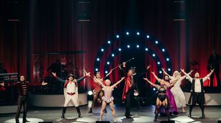 Ein Teil des  Ensemble der selbsternannten  größten Musical-Show überhaupt.