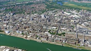 Im Stammwerk der BASF in Ludwigshafen arbeiten rund 30 000 Menschen. Die Gewerbesteuer ermöglicht der Stadt dennoch keinen ausgeglichenen Haushalt.