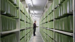 Tausende Akten werden im Archiv aufbewahrt.