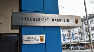 Die Angeklagten haben Revision gegen das Urteil eingelegt.