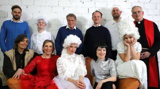 Das Team der Theaterinitiative Ladenburg (TiL) inszeniert mit „Cleopatra“ und „Marie Antoinette“ zwei Stücke von TiL-Regisseur Tobias Schindler.