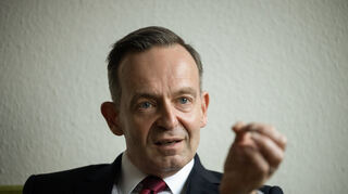 Volker Wissing (FDP), Bundesminister für Verkehr und Digitales, spricht während eines Interviews.