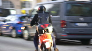 mid Groß-Gerau - Kurvenfahren sollte man auf den Roller schon können.