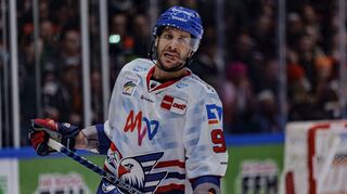 Kommt nach seiner Beinverletzung wieder zurück: Adler-Spieler Nigel Dawes.