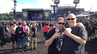 Michael Gangnus (r.) vor der Tat – beim Festival in Wacken.
