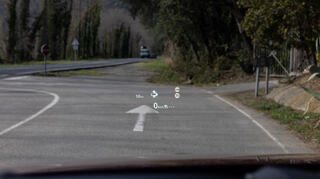 mid Barcelona - Das Head-up-Display ist eines der Highlights beim CX-5.