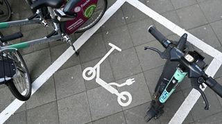 Im Ausschuss für Sicherheit und Ordnung hat die Stadtverwaltung einen neuen Zwischenstand in Sachen E-Scooter bekannt gegeben.