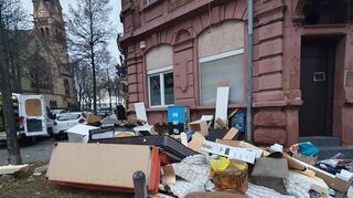 Solche wilden Müllkippen wie hier in der Neckarstadt West an der Lutherstraße gibt es auch in andern Stadtteilen.