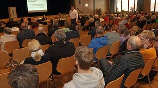 Das Interesse, aber auch die Skepsis waren groß bei der Bürgerversammlung zum Thema Geflüchtete in Biblis.
