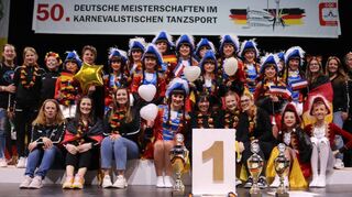 Erstmals in der Vereinsgeschichte: Die Junioren des Feuerio sind Meister im Karnevalistischen Tanzsport.