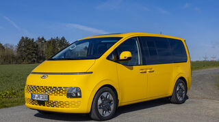 mid Frankfurt - Zielgruppe für den Staria 9-Sitzer sind Hotelshuttles, Taxiunternehmen und natürlich die etwas umfangreichere Familie.