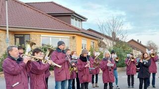 Musikalische Einstimmung mit dem Posaunenchor in Hofheim.