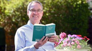 Wenn er Zeit dafür hat und das Wetter stimmt, sitzt Andreas Metz gerne mit einem guten Buch auf der Terrasse seines Hauses.