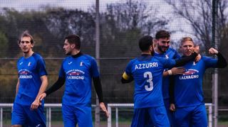 So jubeln wie hier möchten die Spieler der SG Azzurri/Olympia Lampertheim auch am Sonntag im Derby.