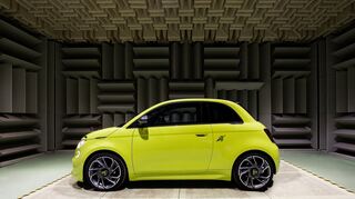 mid Groß-Gerau - Das Soundsystem ist unter den elektrischen Hot Hatch einmalig.