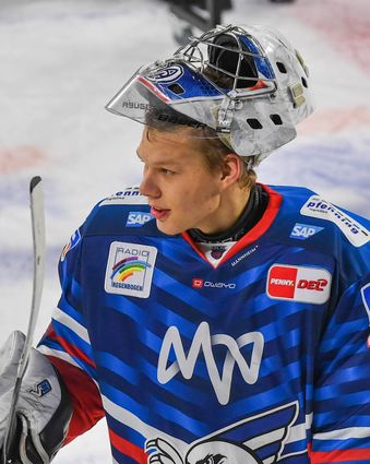 Adler-Torhüter Arno Tiefensee wurde in die DEB-Auswahl berufen.