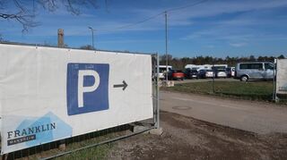 METADATEN aus dem DC-Upload-Tool:

Bildtext: Der Sammelparkplatz am George-Sullivan-Ring wird geschlossen.

Hochgeladen von:
Valerie Gerards / BA-Redaktion (mail@valerie-gerards.de)

Bildrechte:
1.) Ich bin berechtigt, die hochgeladenen Bilder der Mediengruppe Dr. Haas GmbH zur Verfügung zu stellen. Die Bilder dürfen in den gedruckten Ausgaben des "Mannheimer Morgen", "Südhessen Morgen", "Bergsträßer Anzeiger", "Schwetzinger Zeitung/Hockenheimer Tageszeitung" sowie "Fränkische Nachrichten" inklusive deren Internetauftritte (www.mannheimer-morgen.de, www.bergstraesser-anzeiger.de, www.schwetzinger-zeitung.de und www.fnweb.de)
2.) Es wird ein vollumfängliches einfaches Nutzungsrecht ohne zeitliche Beschränkung eingeräumt.
3.) Ich versichere, dass die abgebildeten Personen einer entsprechenden Veröffentlichung zugestimmt haben. Die Bilder dürfen bearbeitet und archiviert werden.

4.) Die Bilder dürfen in Social-Media-Kanälen wie Facebook und Instagram genutzt werden.

Nutzung: Kostenlos nutzbar

ID im DC-Upload-Tool: 31660