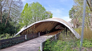 Die Sanierung der Multihalle im Mannheimer Herzogenriedpark wird länger dauern als geplant.