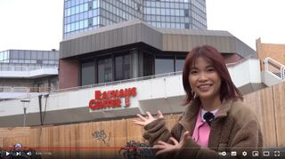 Die Youtuberin Hazel Nguyen alias „Pocket Hazel“ hat der vermeintlich hässlichsten Stadt Deutschlands einen Besuch abgestattet.