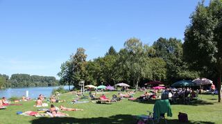 Beliebt bei vielen Badegästen in der Rhein-Neckar-Region: der Badesee in Heddesheim.