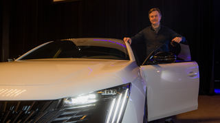 mid Bochum - mid-Chefredakteur Lars Wallerang über den gelifteten Peugeot 508: "Obere Mittelklasse mit hohem Lifestyle-Faktor".