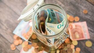 Finanzielle Freiheit durch intelligente Geldanlage und Sparen