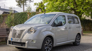 mid Dreieich - Der Berlingo mit Bodykit wird zum Berlingo 2CV Fourgonnette.