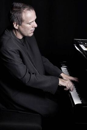 Alexander Lonquich kommt mit einem Recital ins Schloss.