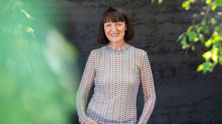Regina Heckert lebt ihre Berufung. Ihre Kenntnisse rund um die weibliche Lust und den weiblichen Orgasmus vermittelt sie in Vorträgen und Seminaren sowie in ihrem Buch.
