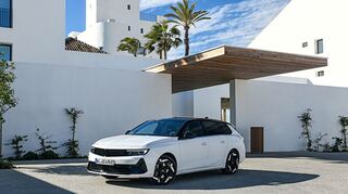 mid Groß-Gerau - Auch beim Opel Astra Sportstourer GSe steht das Kürzel für "Grand Sport electric".