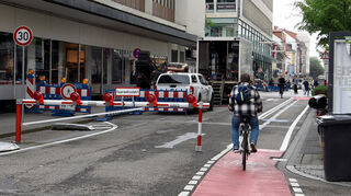 Am Montag war sie noch zu: die Schranke in der Fressgasse.