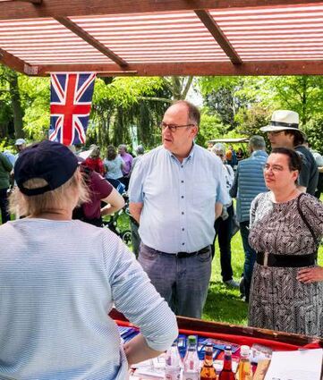 Der Freundeskreis Speyer-Chichester ist erstmals mit einem Stand vertreten.