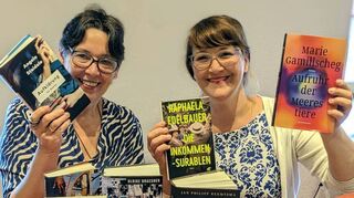 Kristin Wolz (l.) und Carolin Callies sind Mitorganisatorinnen sowie Moderatorinnen bei den Lesespaziergängen sowie Autorinnen bei den Literaturtagen.